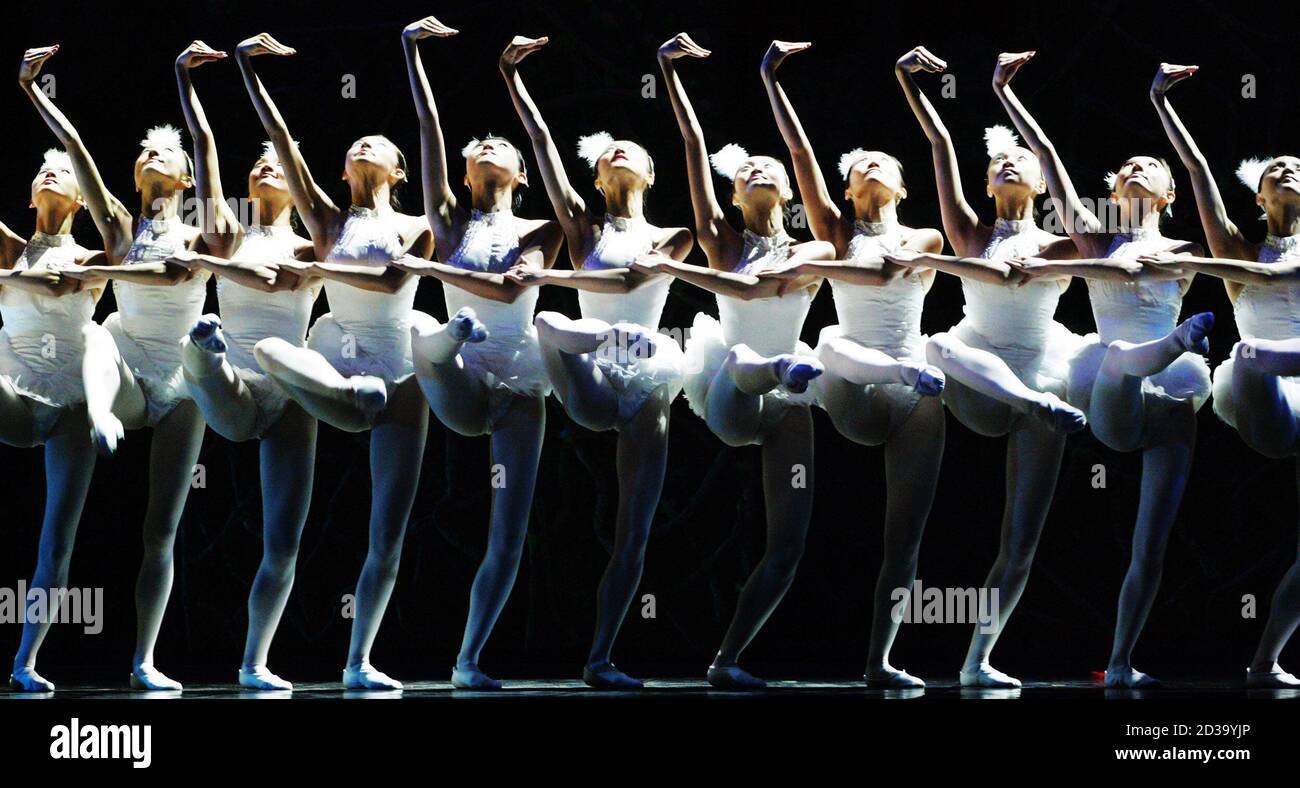 Dancers of The Shanghai Oriental City Dance Troupe perform Dancers of The Shanghai Oriental City Dance Troupe perform