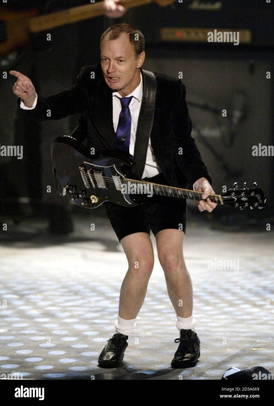 Angus young acdc hi-res stock photography and images - Alamy