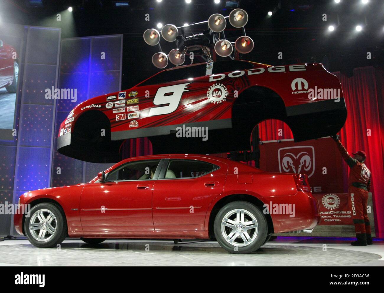Lifted Dodge Charger Galleries | Cultural Diplomacy Auto