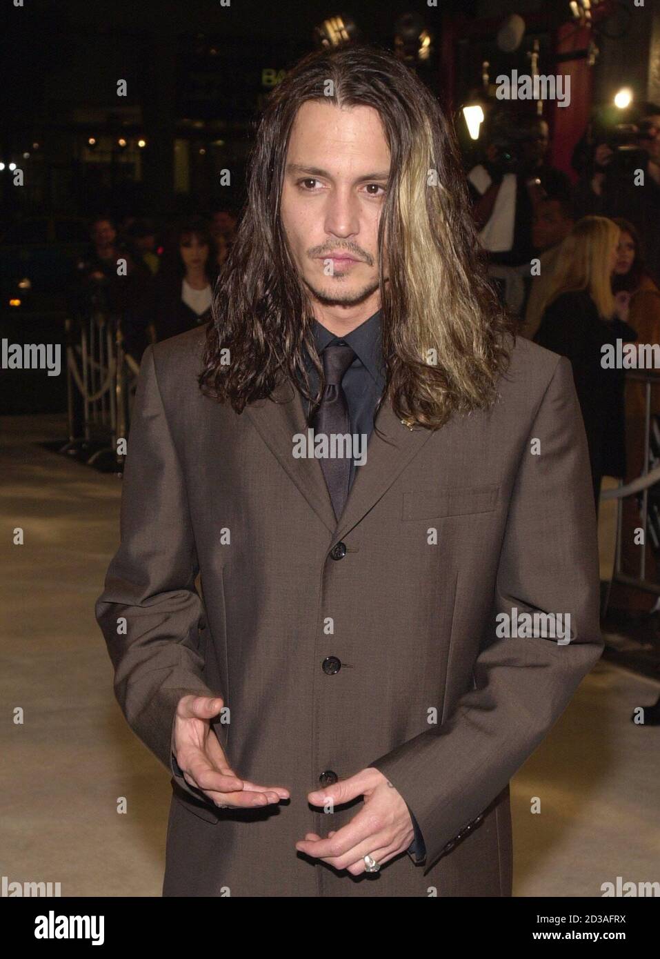 Actor Johnny Depp Arrives At Mann S Chinese Theater In Hollywood March 29 01 For The Premiere Of His New Film Blow The Movie Is About The Rise And Fall Of 1970 S Drug