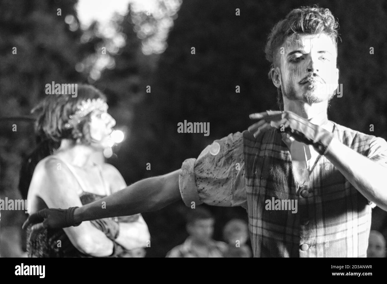 Street performance of Teatrul Masca, Bucharest Stock Photo - Alamy