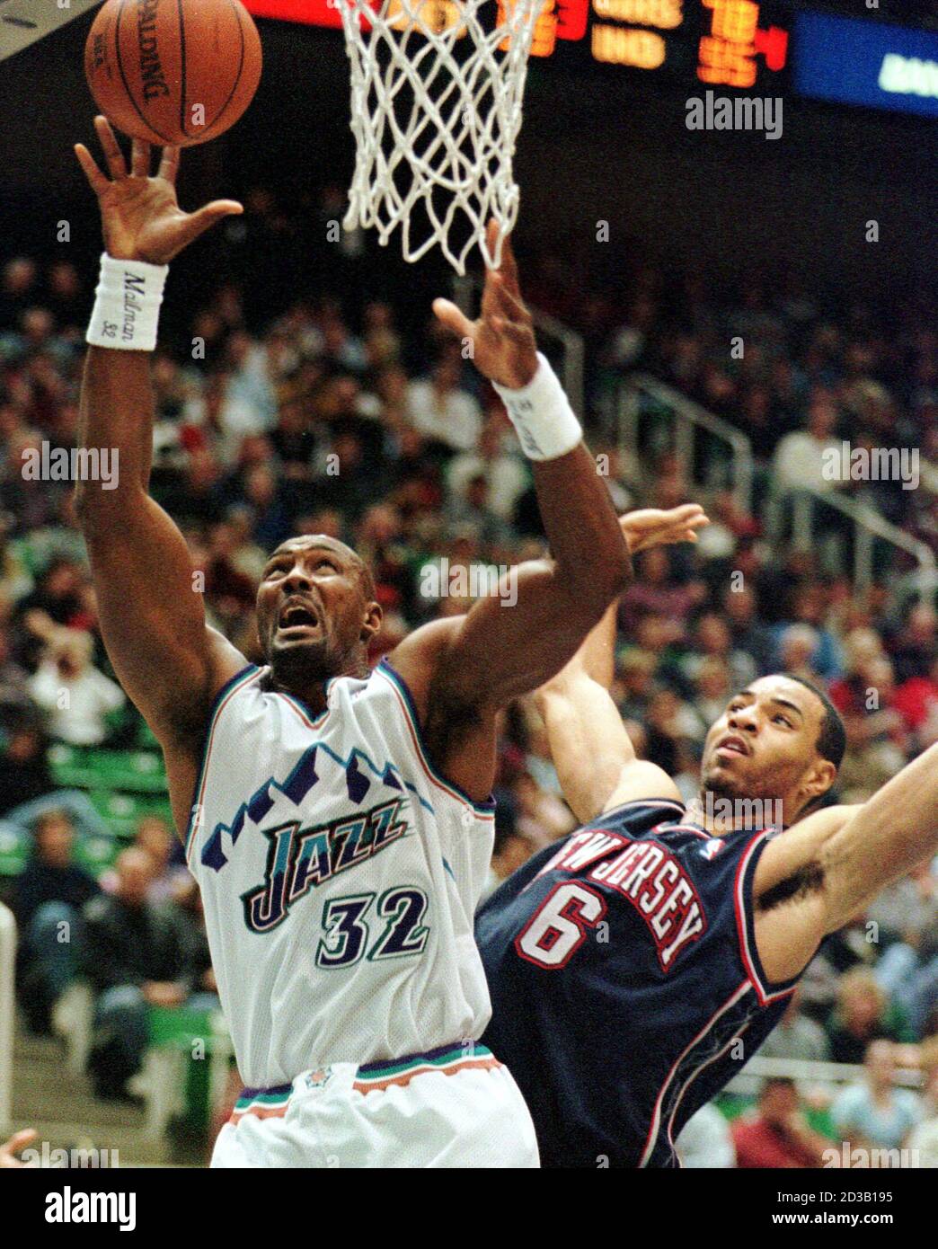 Karl malone jazz hi-res stock photography and images - Page 2 - Alamy