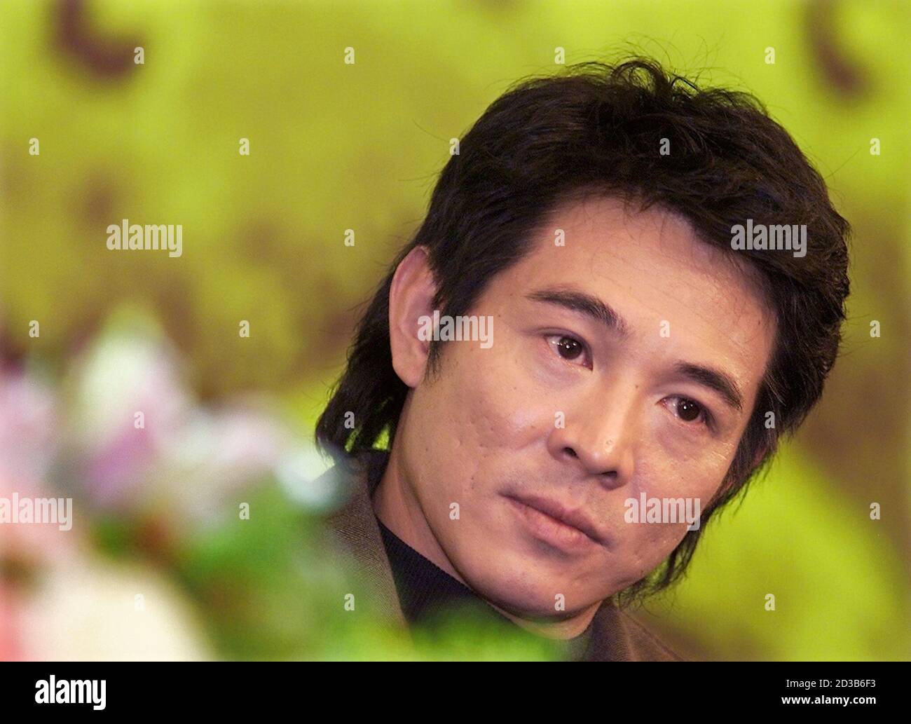 Chinese Actor Jet Li Attends A News Conference At The Premiere Of Chinese Director Zhang Yimou S Latest Movie Hero At The Great Hall Of The People In Beijing December 14 02 Hero Tells A Story Of Hit Men Trying To Assassinate Brutal Ying Zheng The