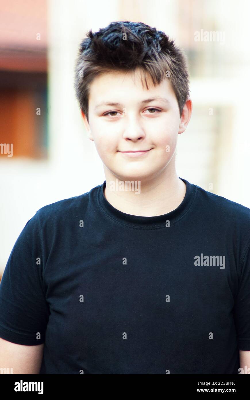 Teen posing hi-res stock photography and images - Alamy
