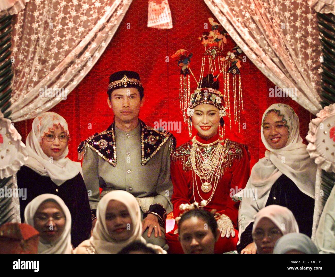 malay wedding costume