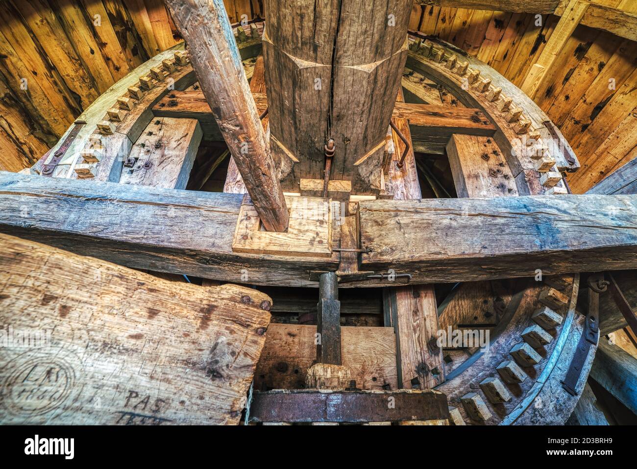 Mill cog hires stock photography and images Alamy
