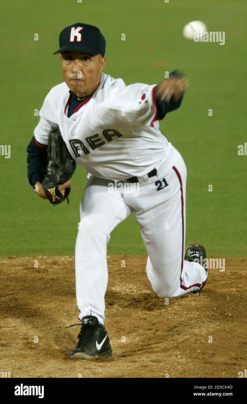SOUTH KOREAN STARTING PITCHER SONG JINWOO IN ACTION DURING THE ASIAN