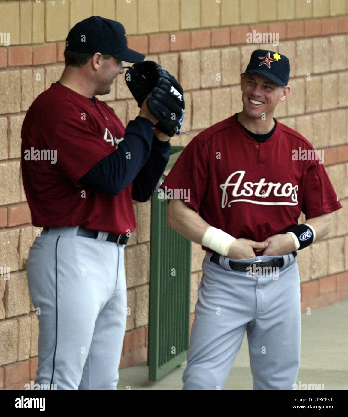 Houston Astros Pitcher Roger Clemens L Jokes Around With New Teammate Jeff Bagwell During A Photo Shoot Prior To A Workout At The Astros Training Facility In Kissimmee Florida February 26 2004