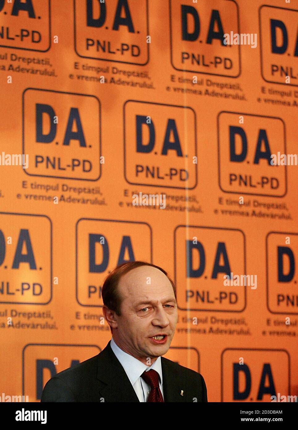Romania S President Elect Traian Basescu Makes His First Statement After Defeating Prime Minister Adrian Nastase In The Presidential Runoff In Bucharest December 13 2004 Basescu Invited Smaller Parties To Join His Centrist Alliance