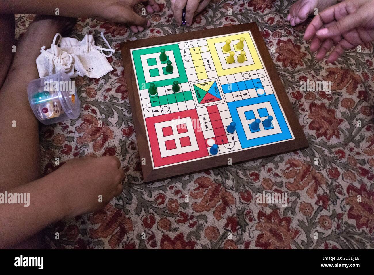 Play - Ludo