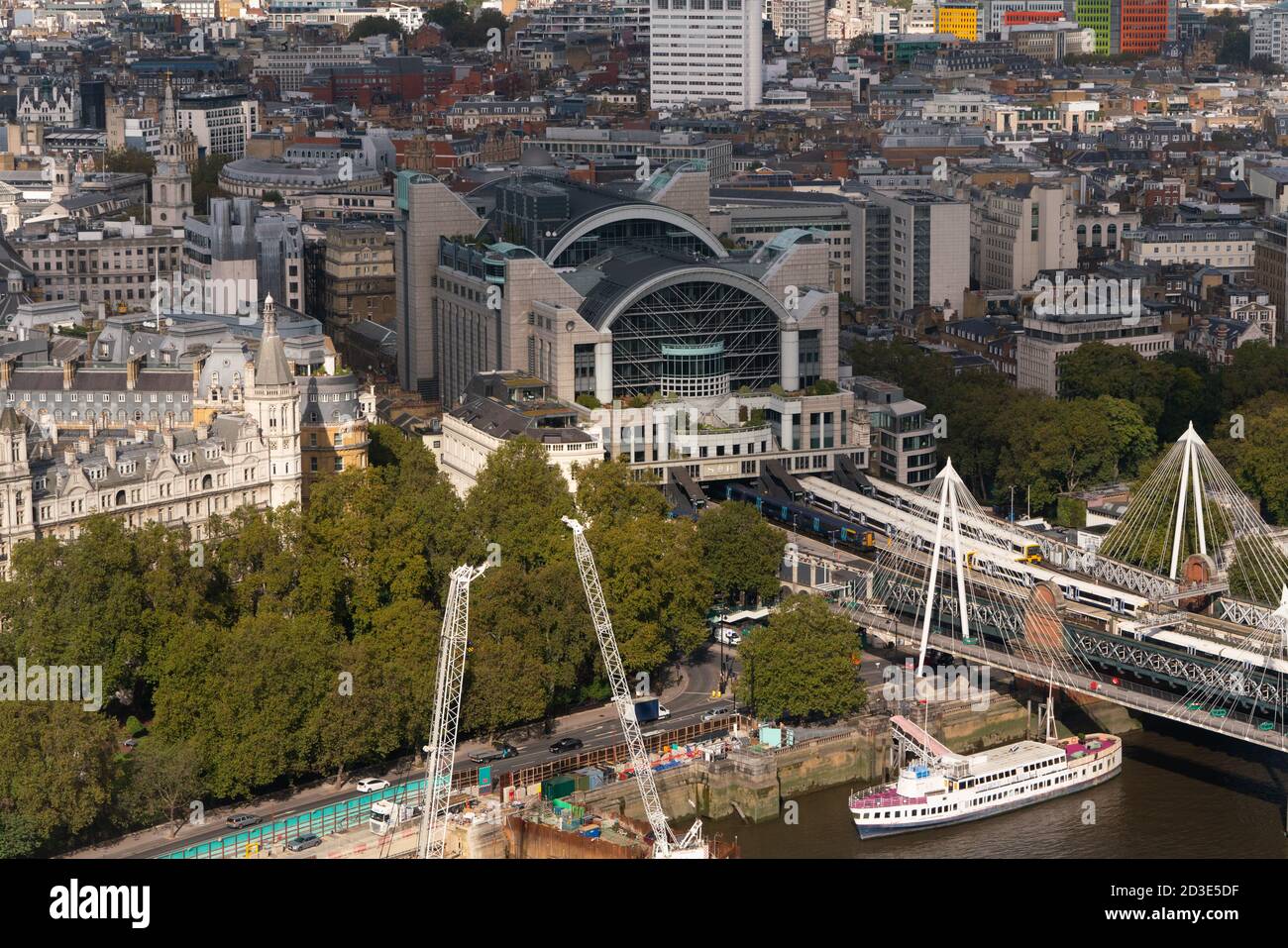 Charing cross railway station Stock Photo Alamy