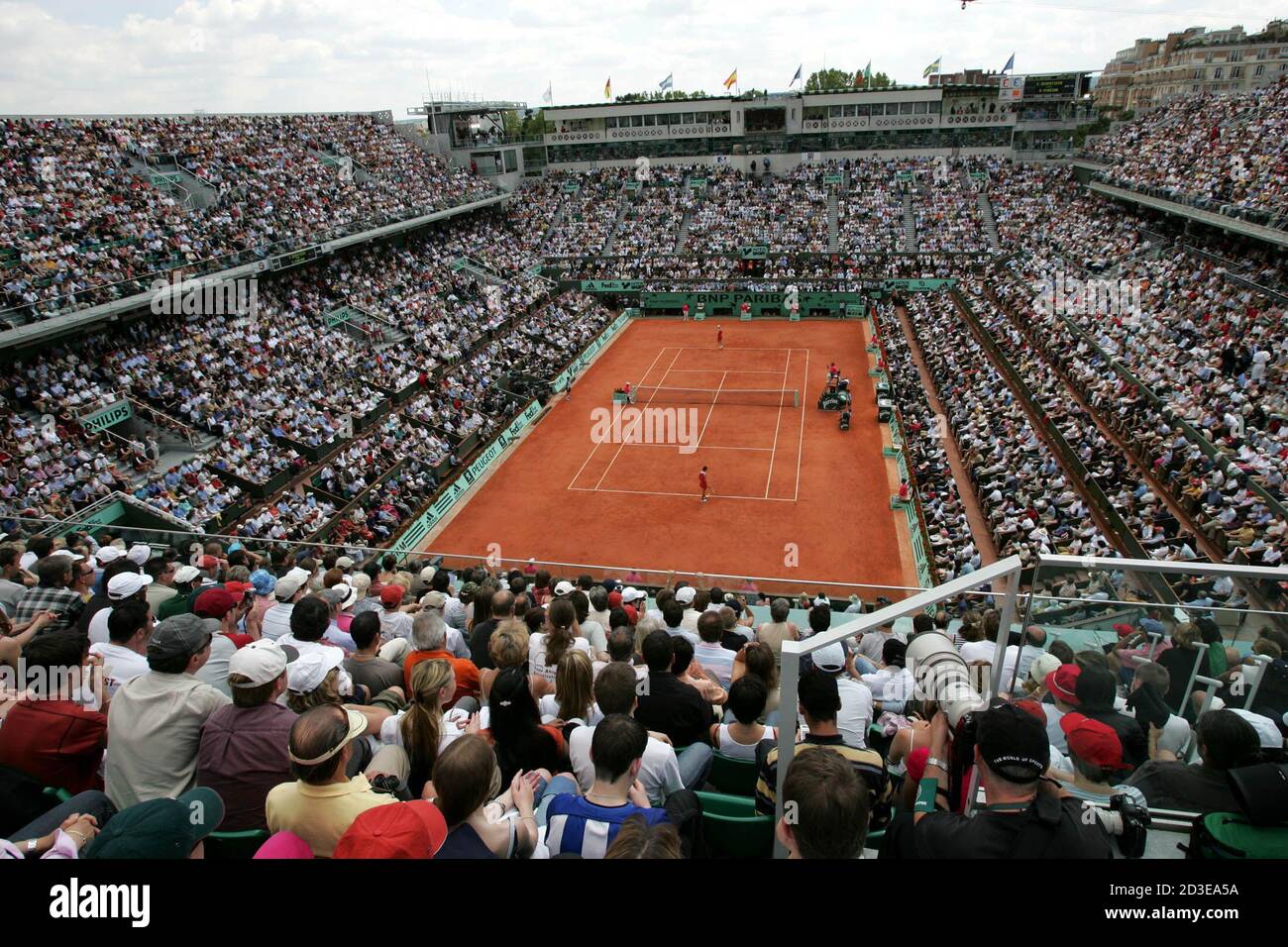 Roland garros centre court hi res stock photography and images Alamy