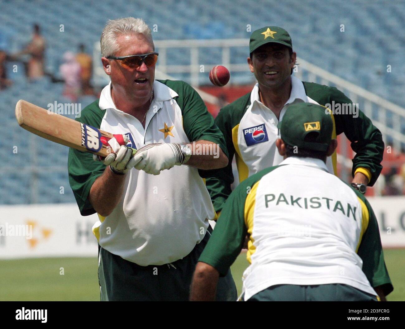 Pakistan cricket coach bob woolmer hi-res stock photography and images -  Page 3 - Alamy