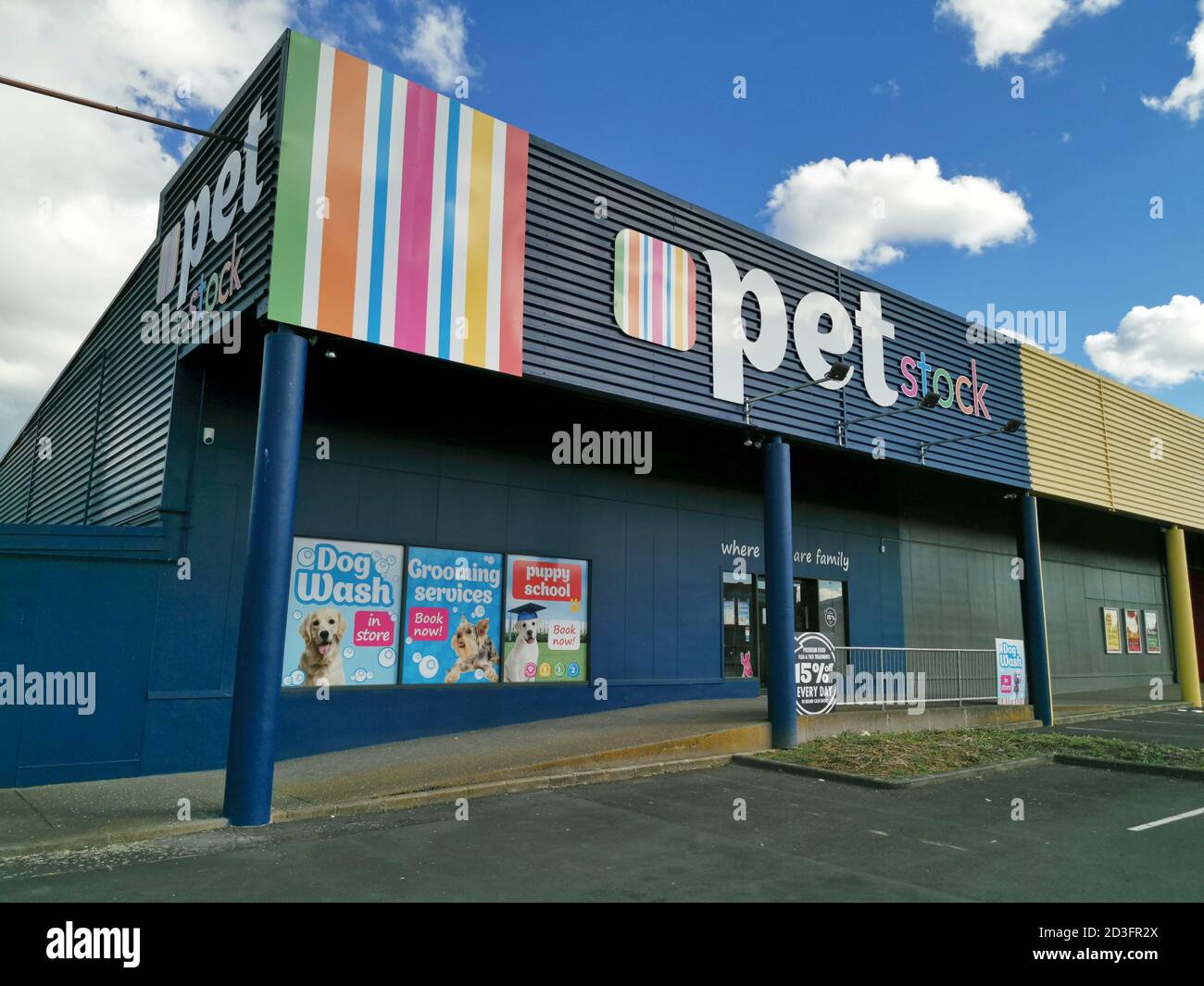 Pet stock outlet near me