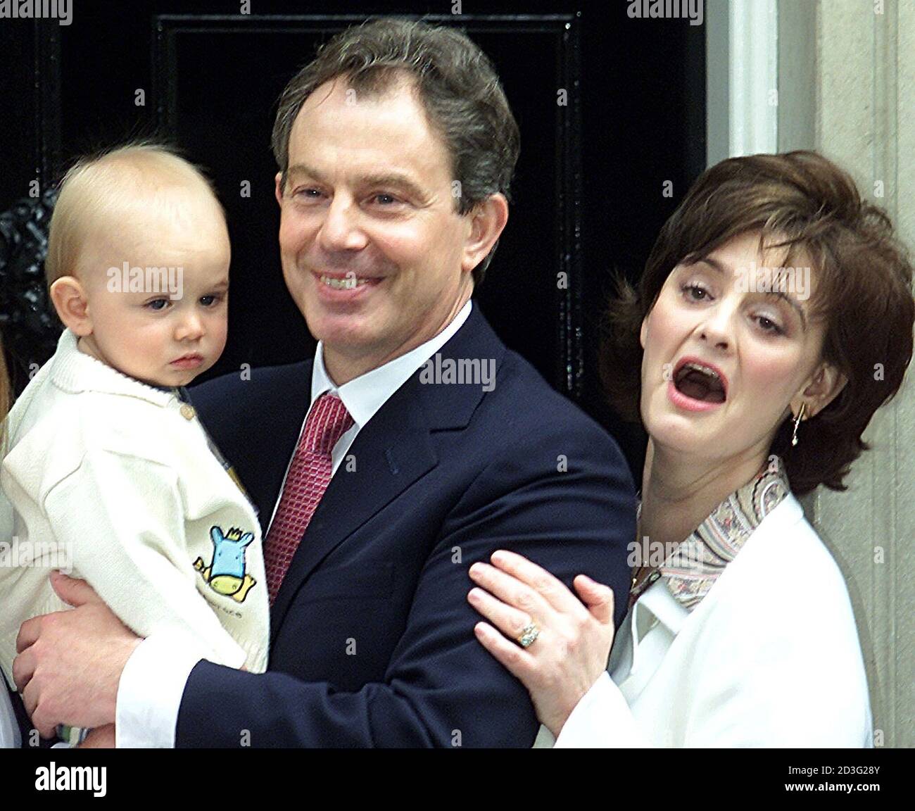 Tony blair landslide hi-res stock photography and images - Alamy