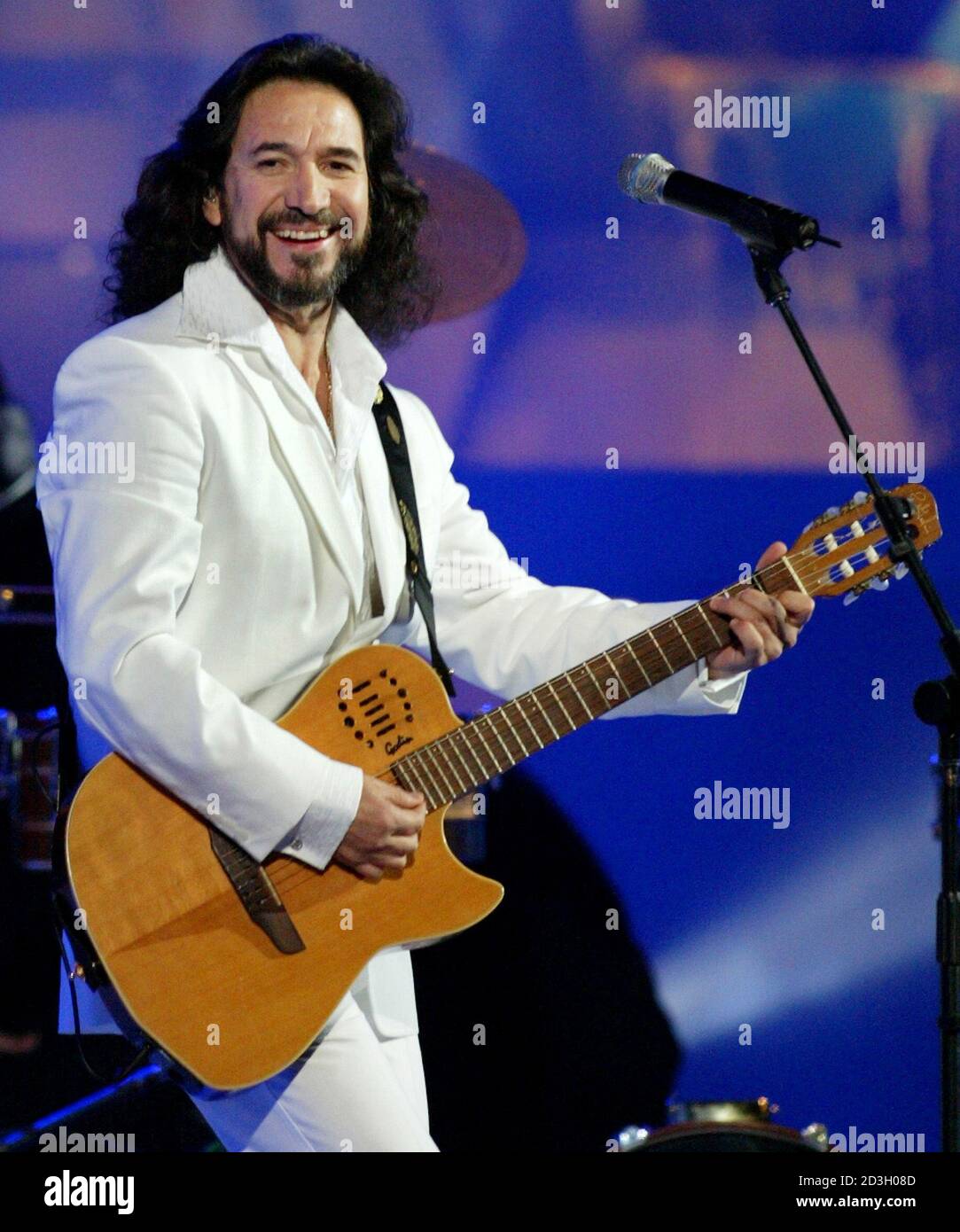 Marco Antonio Solis High Resolution Stock Photography and Images - Alamy