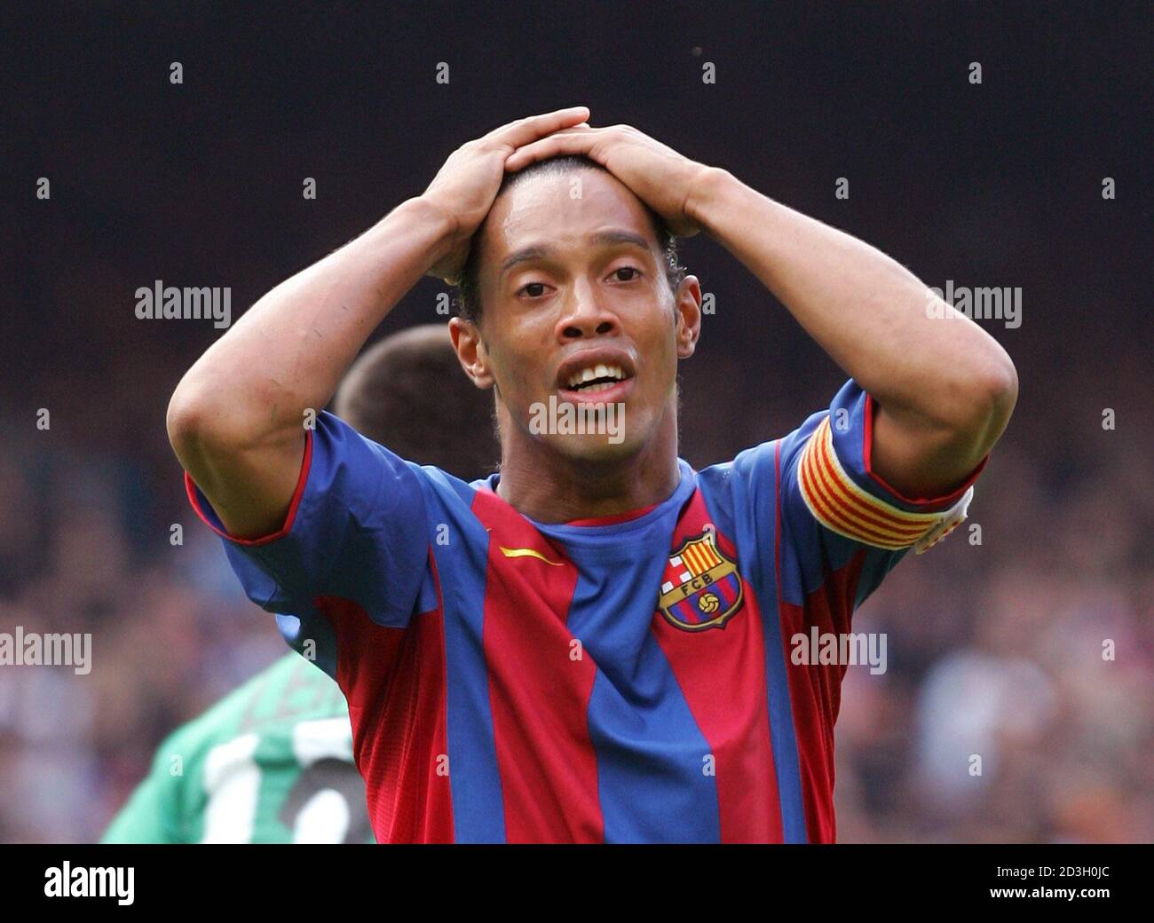 Page 14 - Ronaldinho Barcelona High Resolution Stock Photography and Images  - Alamy