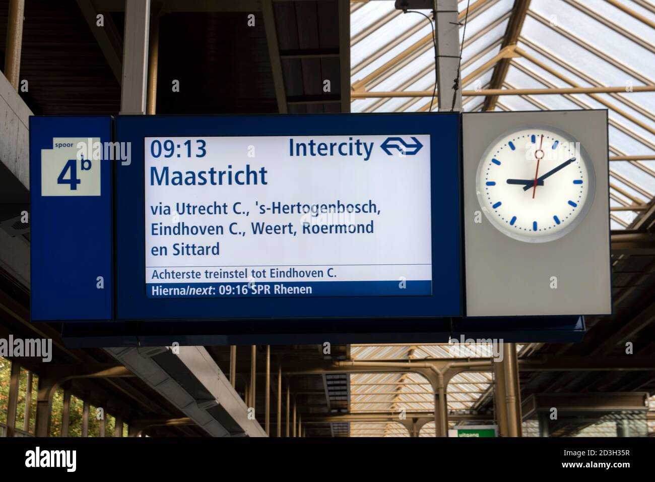 Monitor On A Train Platform At The Amstel Station Amsterdam The Netherlands 25-9-2020 Stock Photo