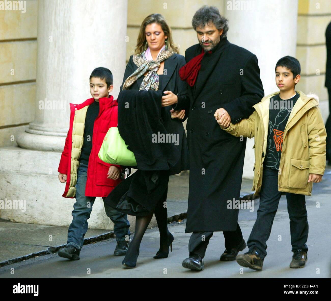 Andrea bocelli with is family hi-res stock photography and images - Alamy