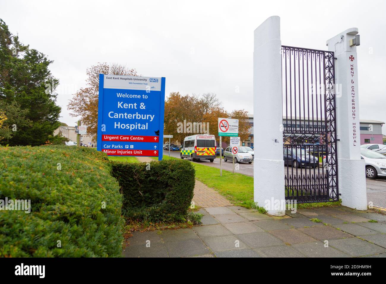 Kent & Canterbury hospital sign entrance, canterbury, kent, uk Stock Photo Alamy