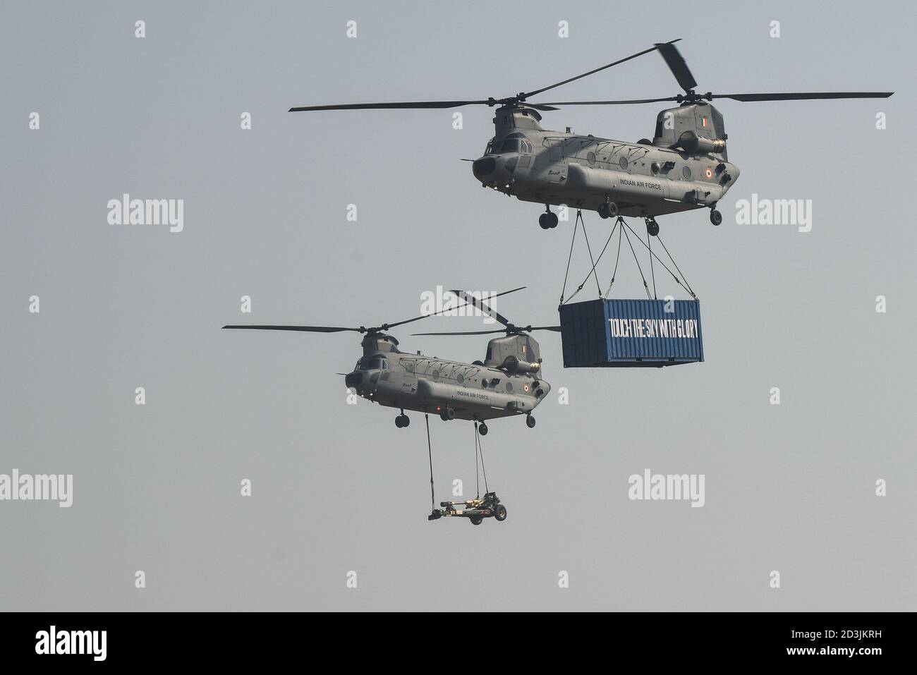 Ghaziabad, India. 08th Oct, 2020. Indian Air Force (IAF) Chinook Helicopters performs during the 88th Air Force Day parade at Hindon air base on the outskirts of New Delhi. Credit: SOPA Images Limited/Alamy Live News Stock Photo