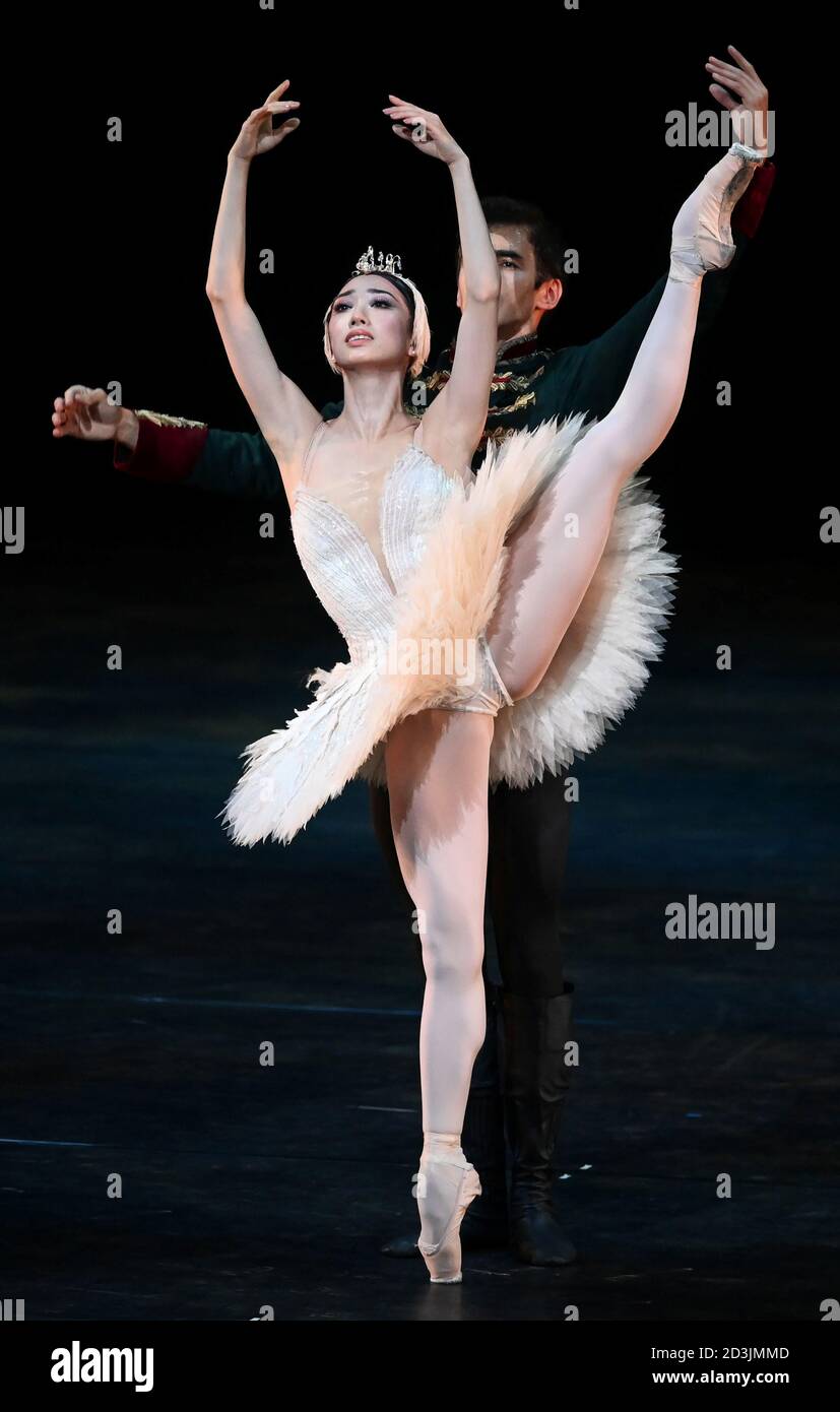 Dancers Akane Takada and Federico Bonelli perform at The Royal Ballet: Back  on Stage during a live streamed performance at the Royal Opera House in  London, Britain October 8, 2020. REUTERS/Dylan Martinez