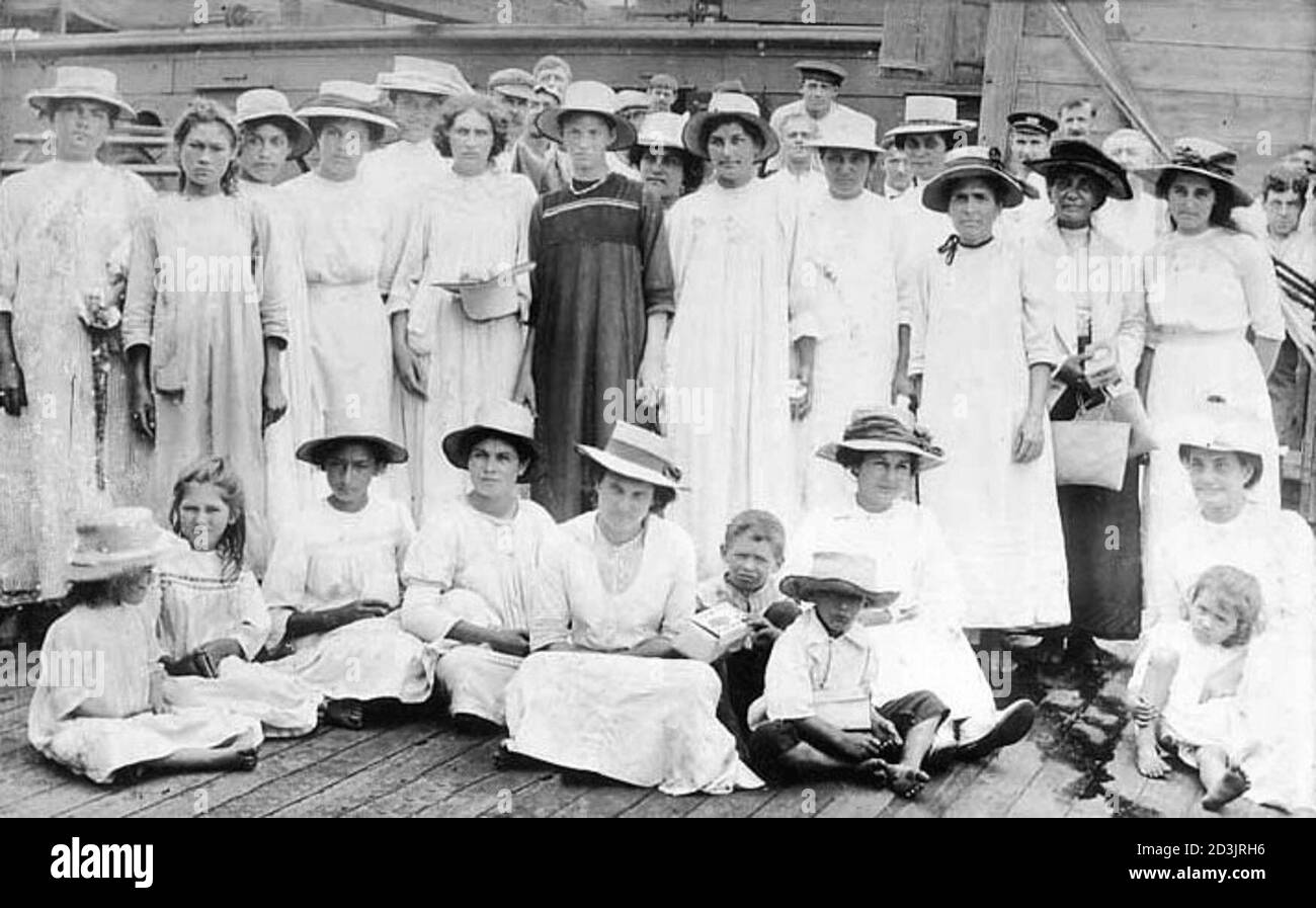 Pitcairn islanders, 1916 Stock Photo