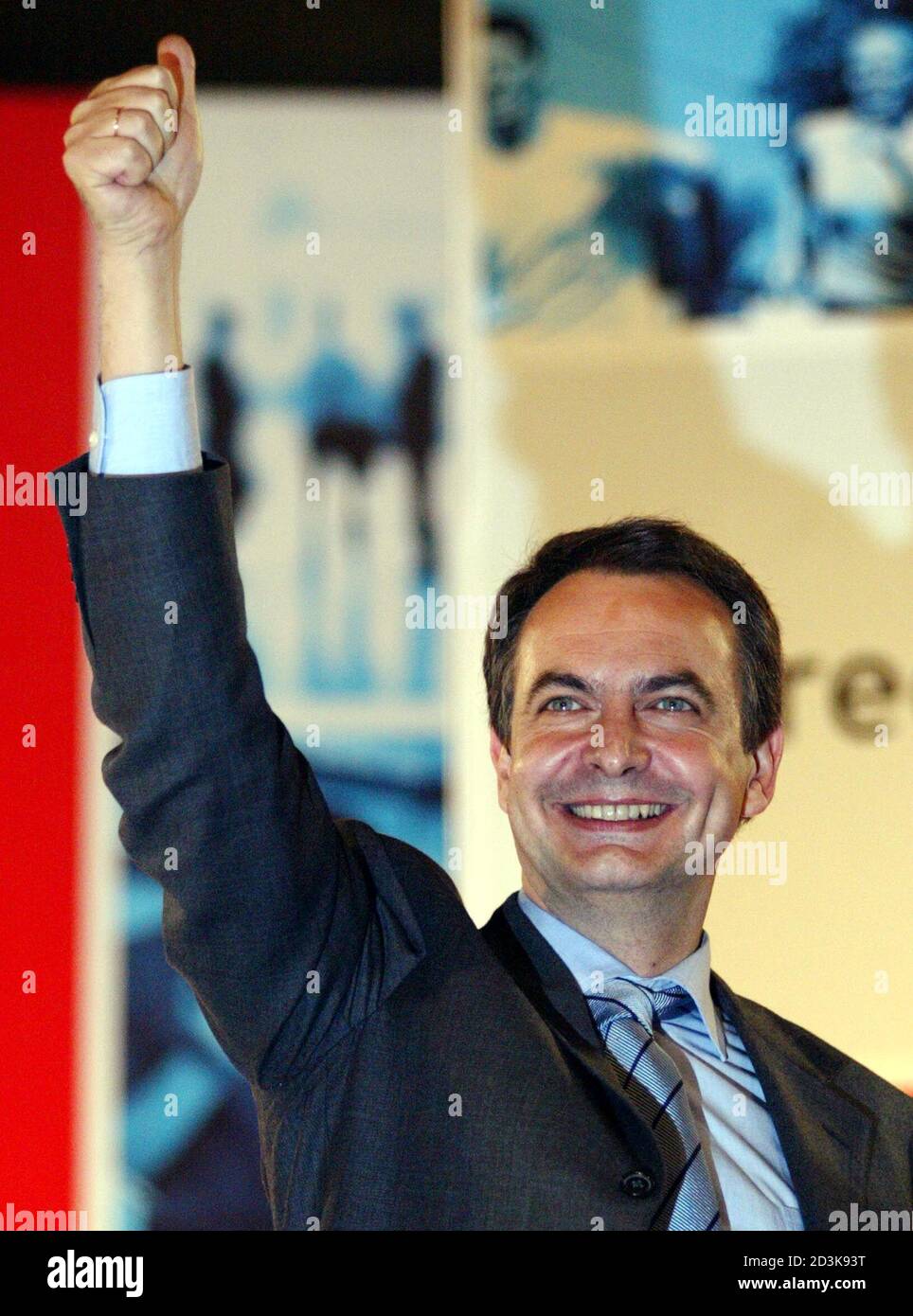 Socialist prime ministerial candidate Jose Luis Rodriguez Zapatero waves  during a political party conference in Vigo, Spain February 18, 2004.  REUTERS/Miguel Vidal MV/GB Stock Photo - Alamy