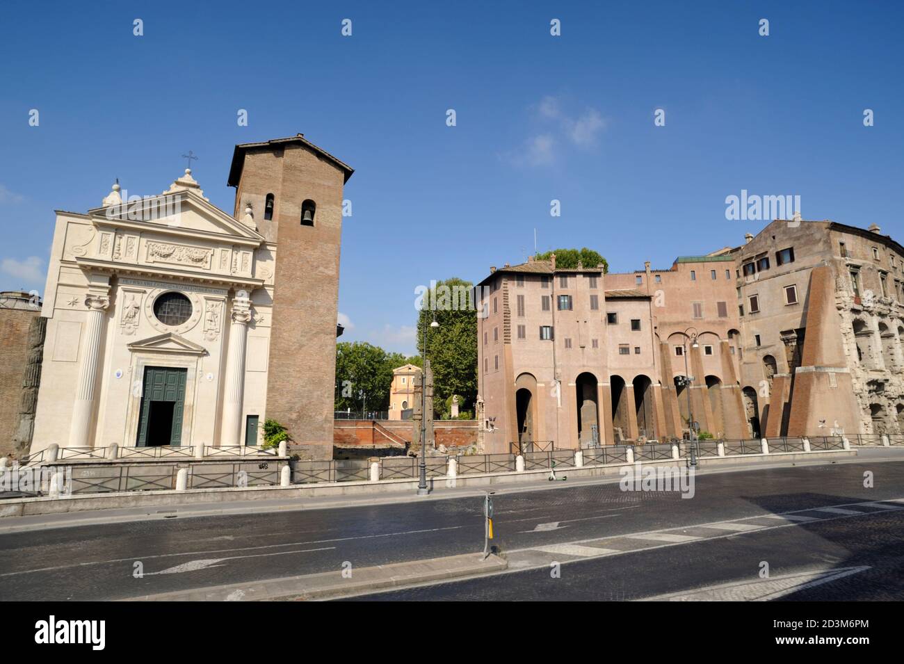 italy, rome, via del teatro di marcello, church of san nicola in carcere and palazzo orsini (teatro di marcello) Stock Photo