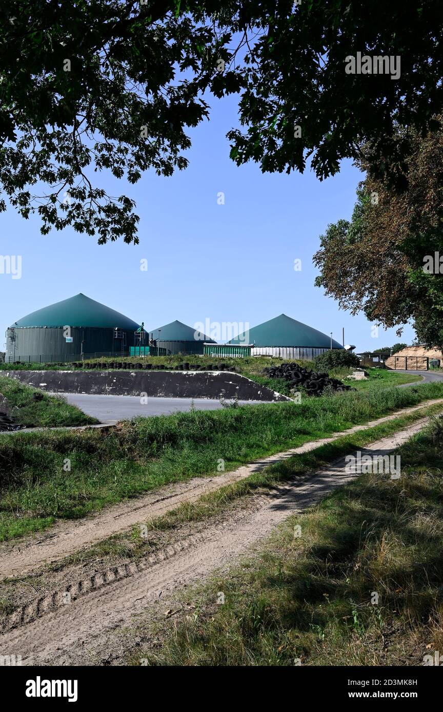 GERMANY, Karow, biogas plant / DEUTSCHLAND, Karow, Biogasanlage von Hersteller Biogas Nord des kommunalen Stromerzeuger MVV Stock Photo