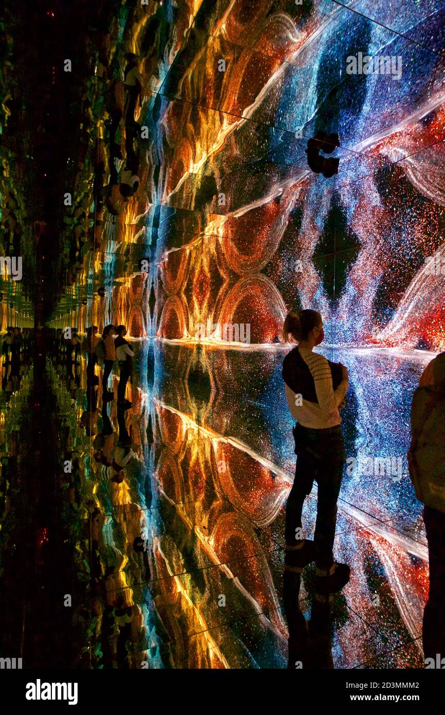 Amsterdam, Netherlands. 8th Oct, 2020. Visitors look at the installation  "Distortions in Spacetime" from Marshmallow Laser Feast at the Nxt museum  in Amsterdam, the Netherlands, Oct. 8, 2020. Credit: Sylvia  Lederer/Xinhua/Alamy Live