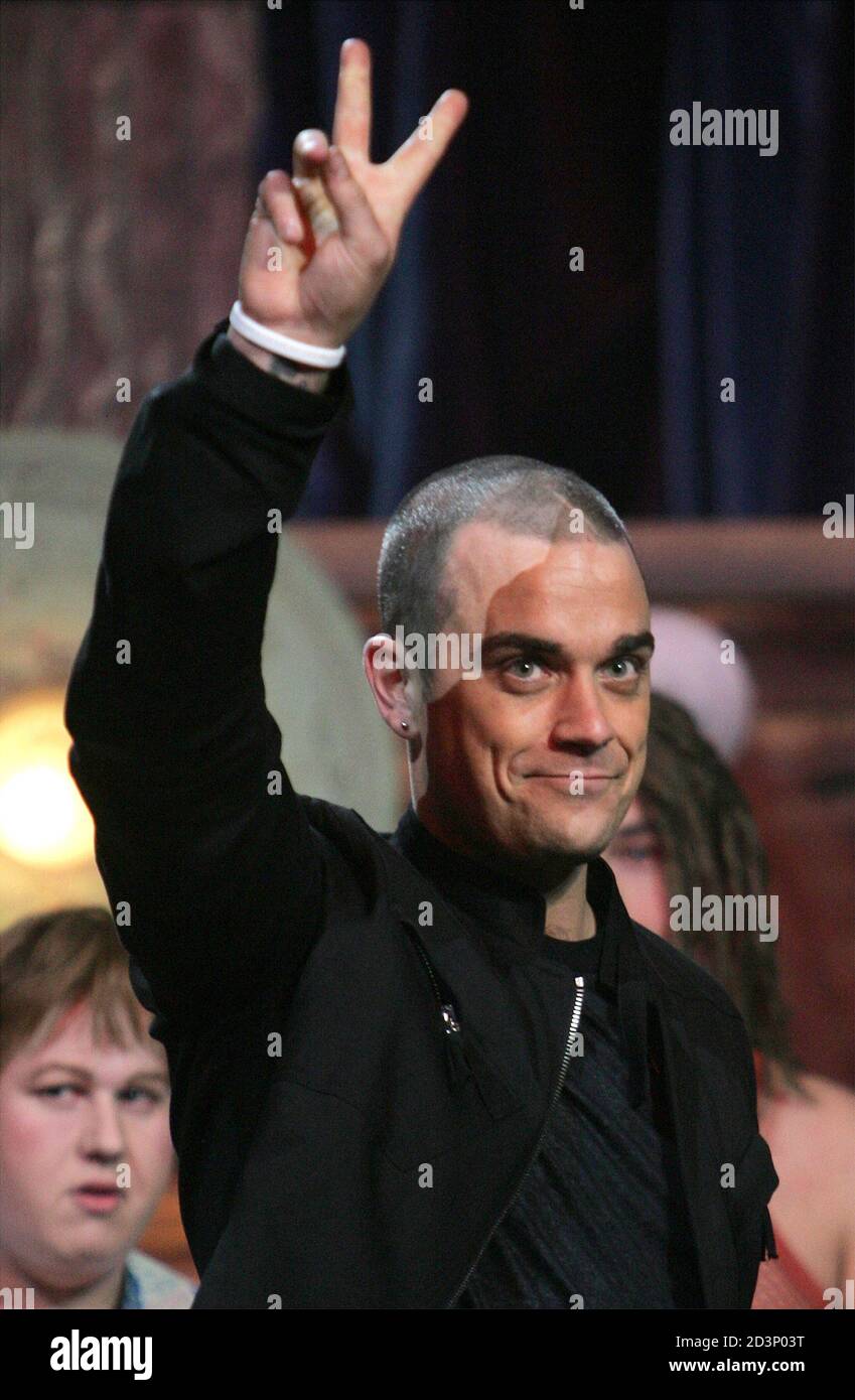 British comedians hi-res stock photography and images - Alamy