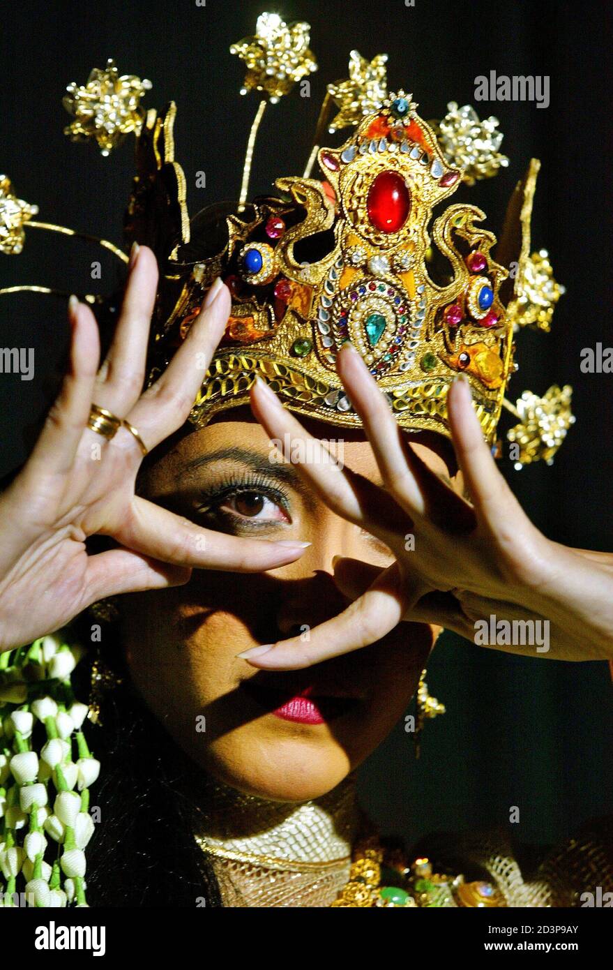 Photo Taken 03aug03 Malaysian Juhara Ayob Rehearses For Her Character As Queen Puteri Cempaka Emas For The Malay Taditional Makyong Theatre Dance In Kuala Lumpur On August 3 2003 Makyong Is Performed