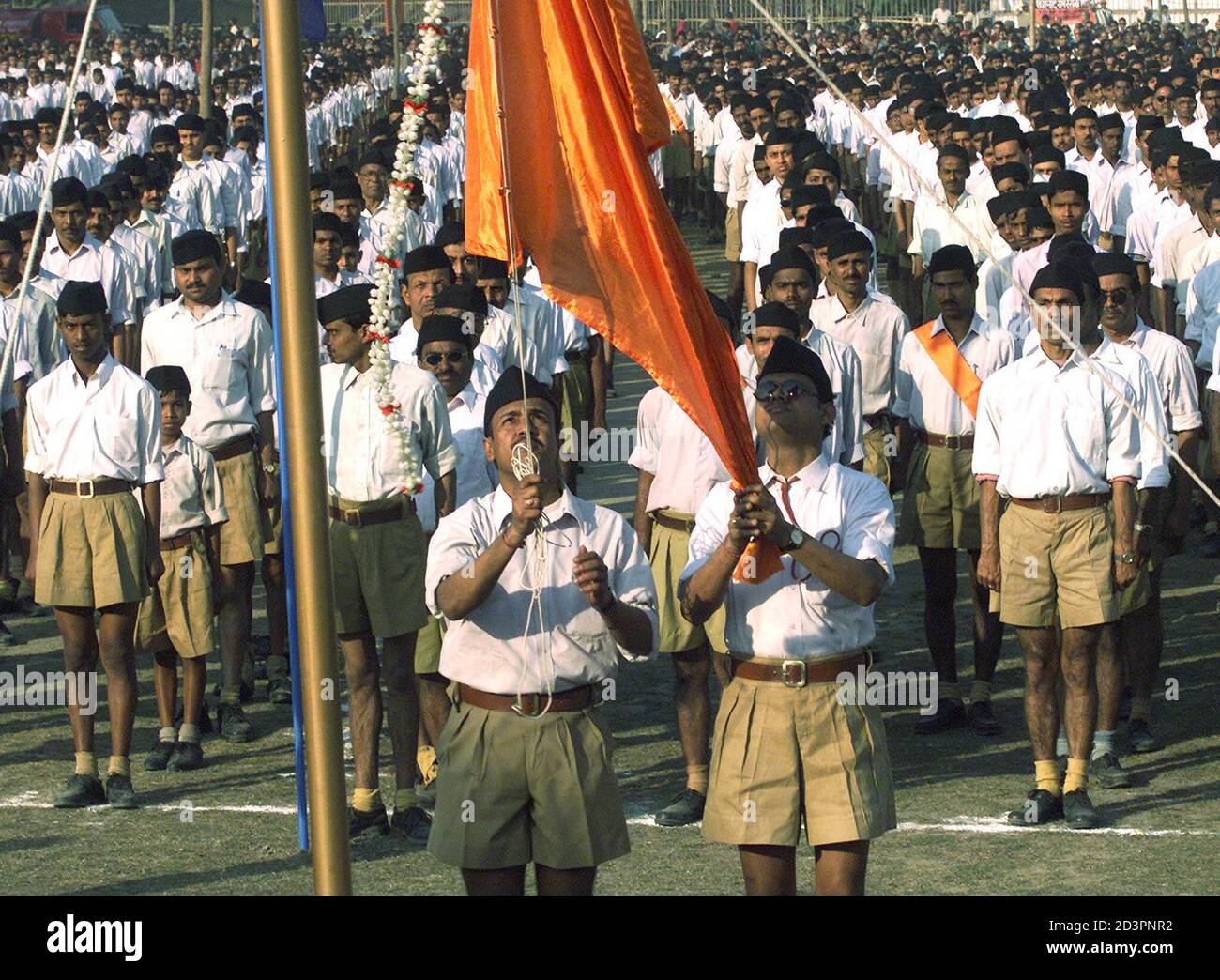 Volunteers Of India S Hardline Hindu Group Rashtriya Swayamsevak Sangh Rss Or National Volunteers Corps Stand At Attention In Calcutta Stock Photo Alamy