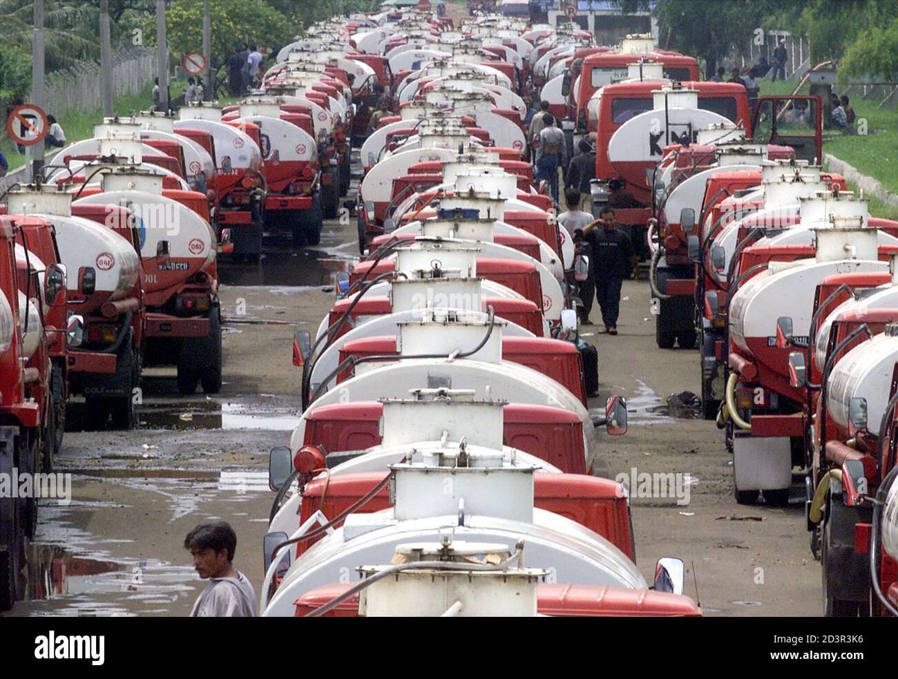 Hundreds of kerosene tanker drivers lined up their vehicles in a strike at Jakarta's central fuel station March 27, 2001. More than 800 drivers protested a government plan to decentralise kerosene distribution and limit their range of operation in April.  EN/AS/CP Stock Photo