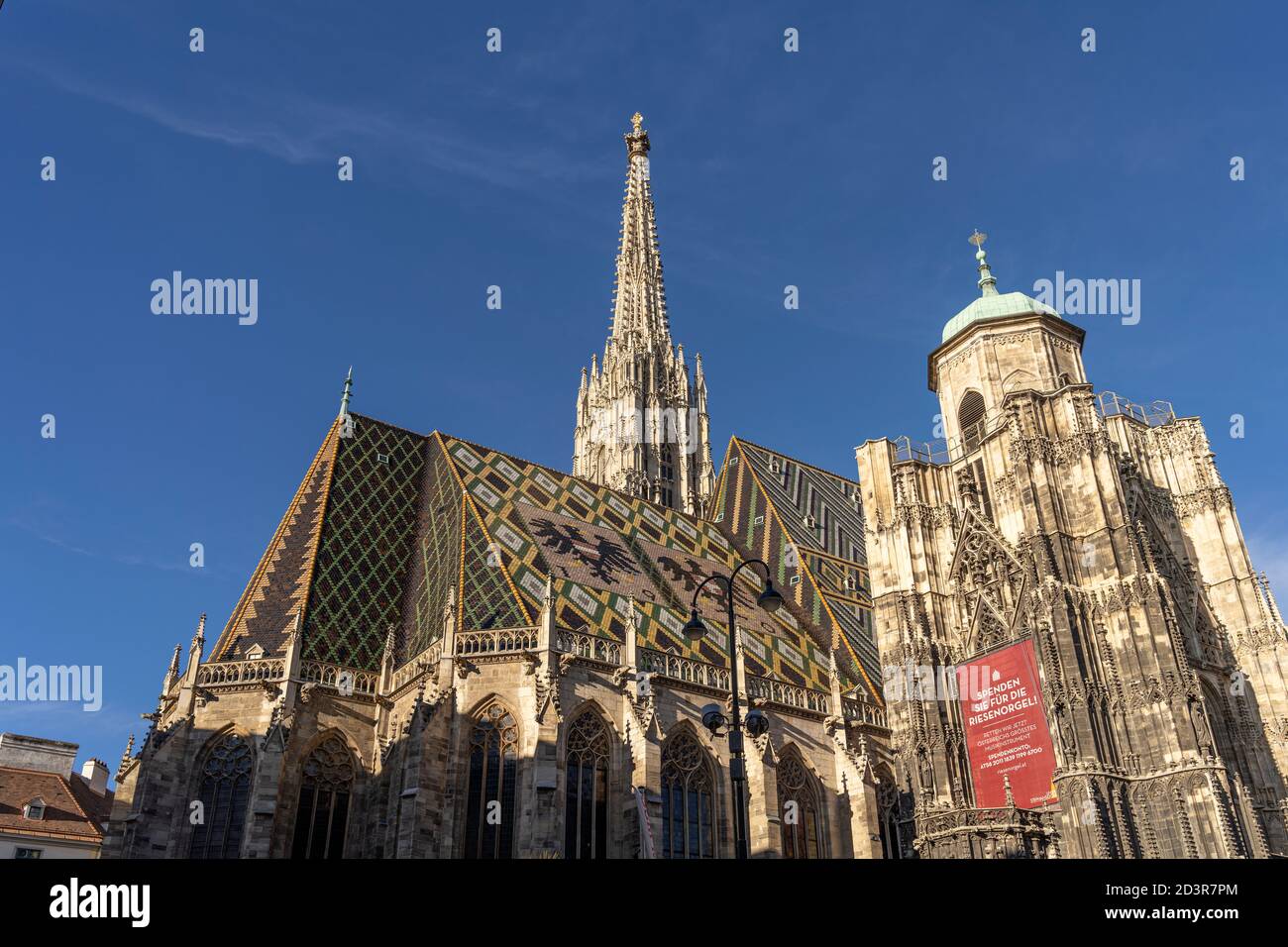 Der Stephansdom in Wien, Österreich, Europa  |   St. Stephen's Cathedral, Vienna, Austria, Europe Stock Photo