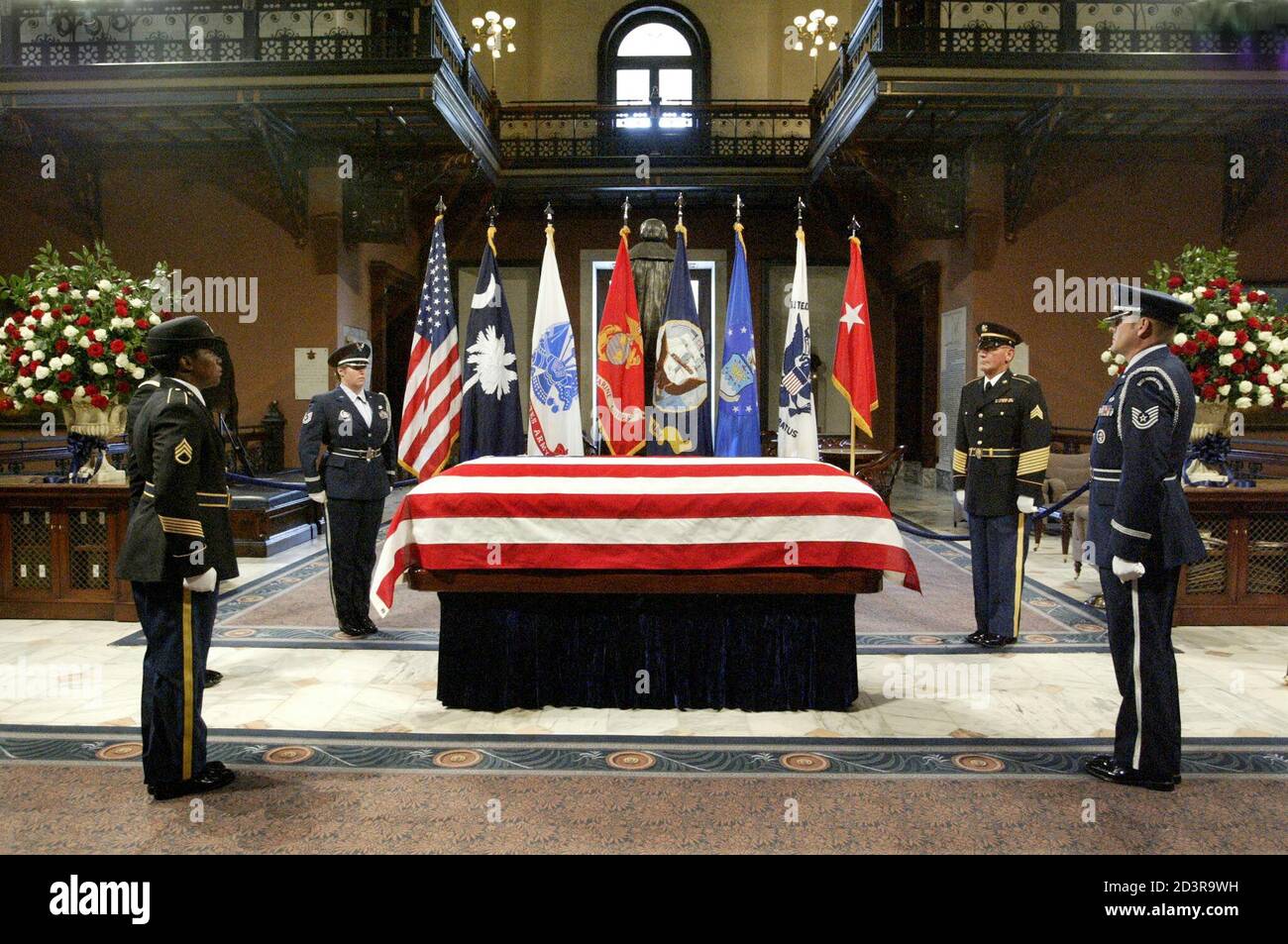 Former United States Senator Strom Thurmond (R-SC) lies in state at the  South Carolina State House building in Columbia, South Carolina, June 29,  2003. Thurmond died June 26 at the age of