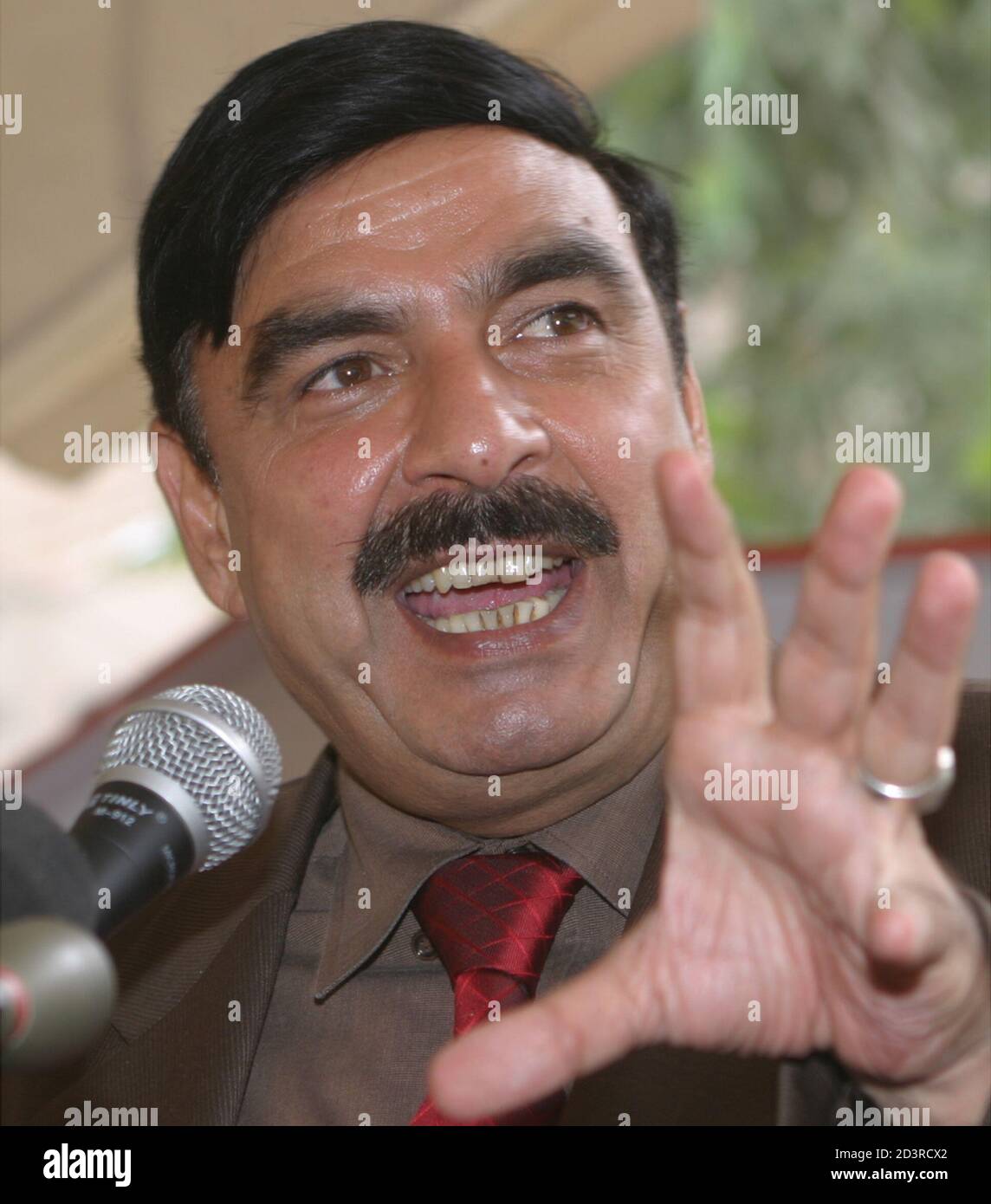 Pakistan Rashid Muler Mullah omar bin laden hi-res stock photography and images - Alamy