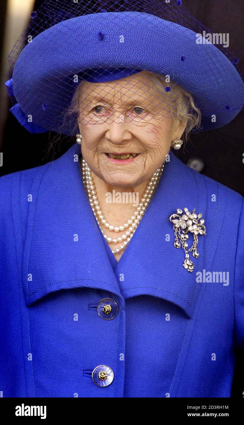 File photo - Britain's Queen Elizabeth the Queen Mother has died March 30, 2002. Britain's, Queen Elizabeth, the Queen Mother is seen here walking from the Christmas morning church service at St Mary Magdalene Church in Sandringham, Norfolk December 25, 2000.The Queen Mother, the 101-year-old mother of Britain's Queen Elizabeth, died in her sleep on Saturday, Buckingham Palace said. REUTERS/Jonathan Evans  JE/PS/AA Stock Photo