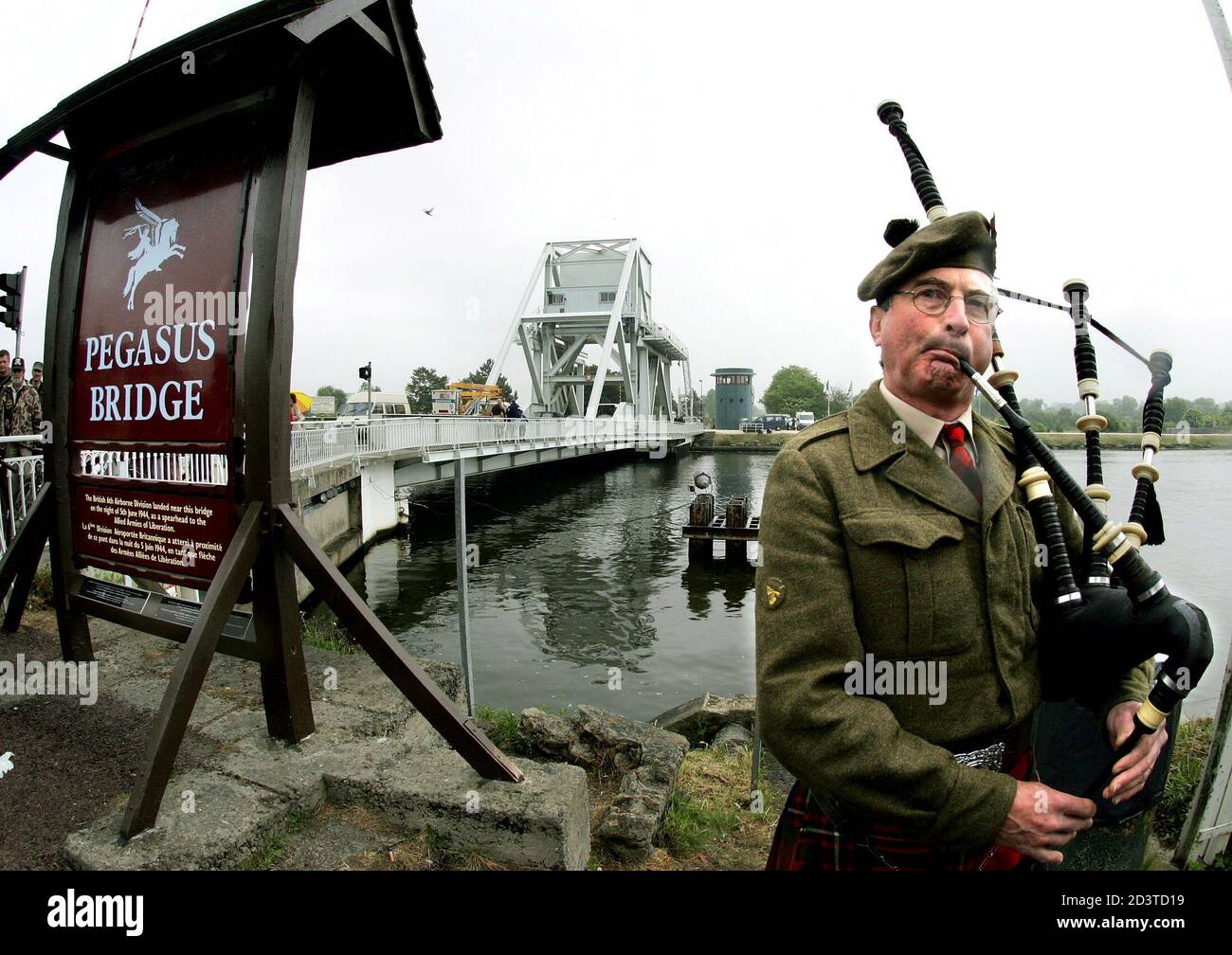 60th Anniversary Of D Day 6th June 1944 High Resolution Stock Photography and Images Alamy