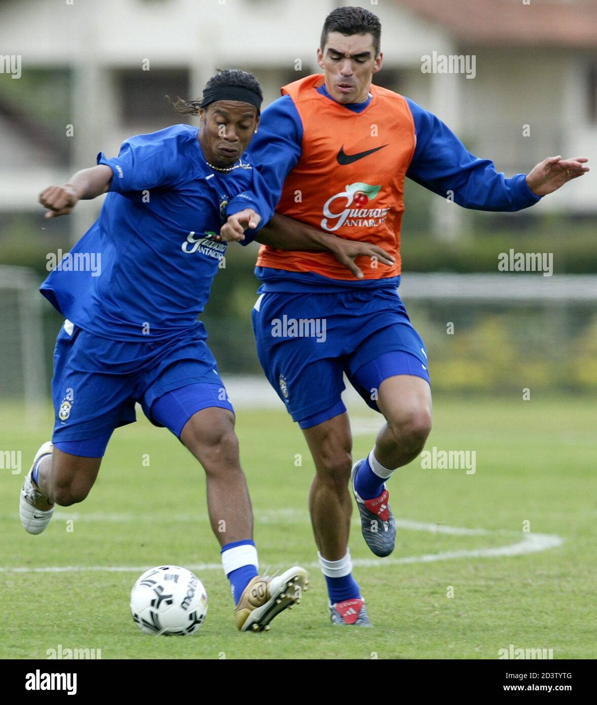 Ronaldinho face hi-res stock photography and images - Page 3 - Alamy