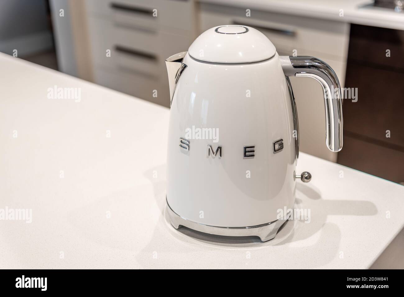 Calgary, Alberta - October 8, 2020: SMEG kettle with white kitchen  background Stock Photo - Alamy