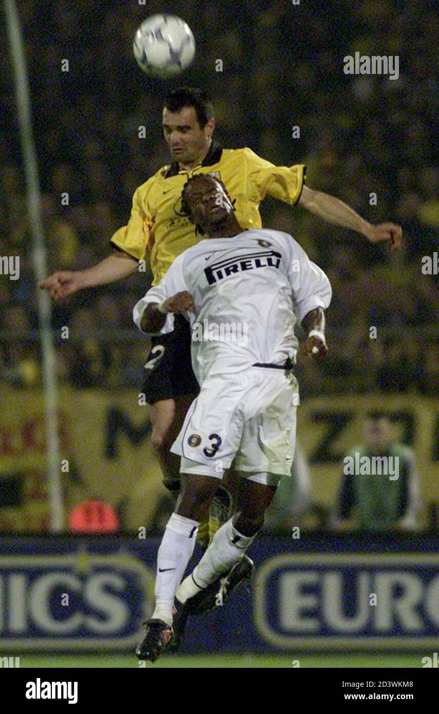 Inter Milan's Rodrigo Ramos (front) challenges Aek Athens Michalis Kapsis  during their fourth round second leg UEFA Cup soccer match in Athens' Nikos  Goumas stadium February 28, 2002. Inter Milan qualified for