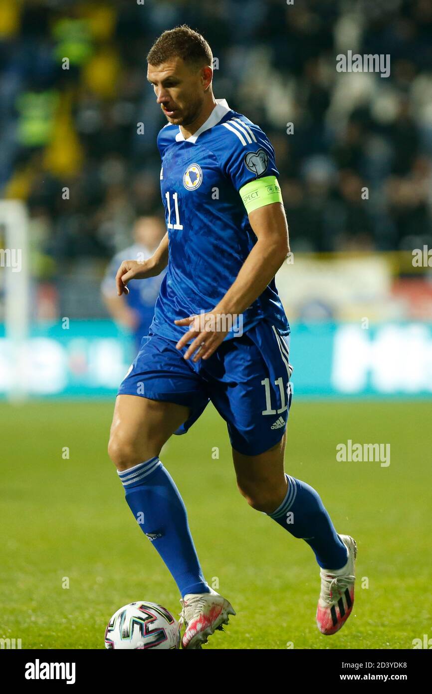 Sarajevo Bosnia And Herzegovina 08th Oct 2020 Bosnian Player Edin Dzeko Control Ball During Euro 2020 Qualifying Match Bosnia Herzegovina And Northern Ireland In Sarajevo Bosnia And Herzegovina 8 October 2020 At The