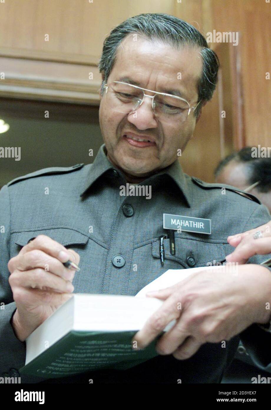 Malaysian Prime Minister Mahathir Mohamad Signs A Book Titled The Propagation Of Islam In The Indonesian Malay Archipelago Which He Helped To Launch At His Office In Putrajaya Near Kuala Lumpur June 5