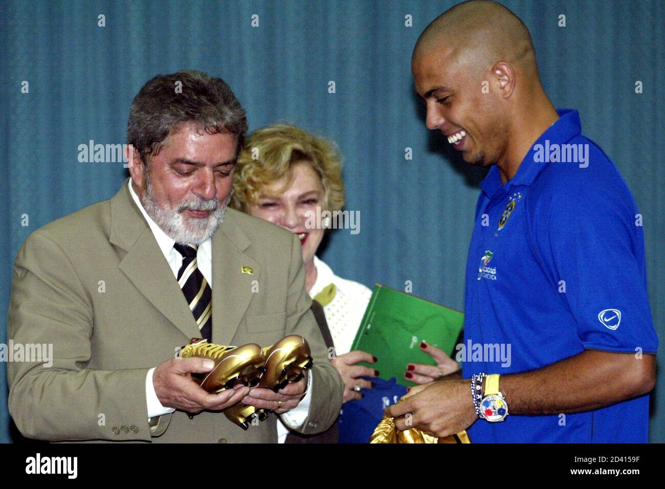 ronaldo nazario soccer shoes