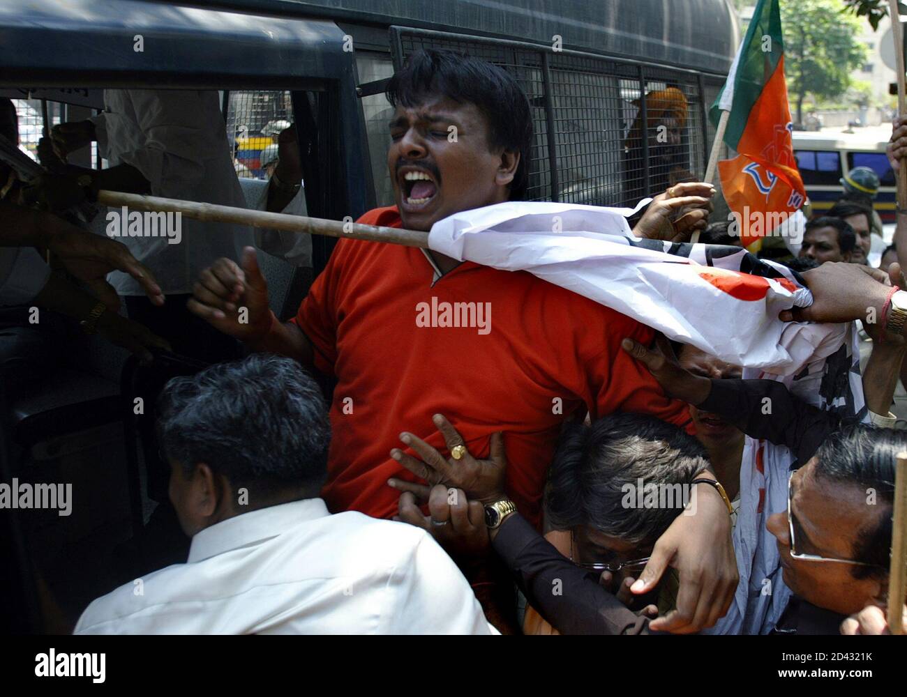 Hindu Muslim Riots Hi-res Stock Photography And Images - Alamy