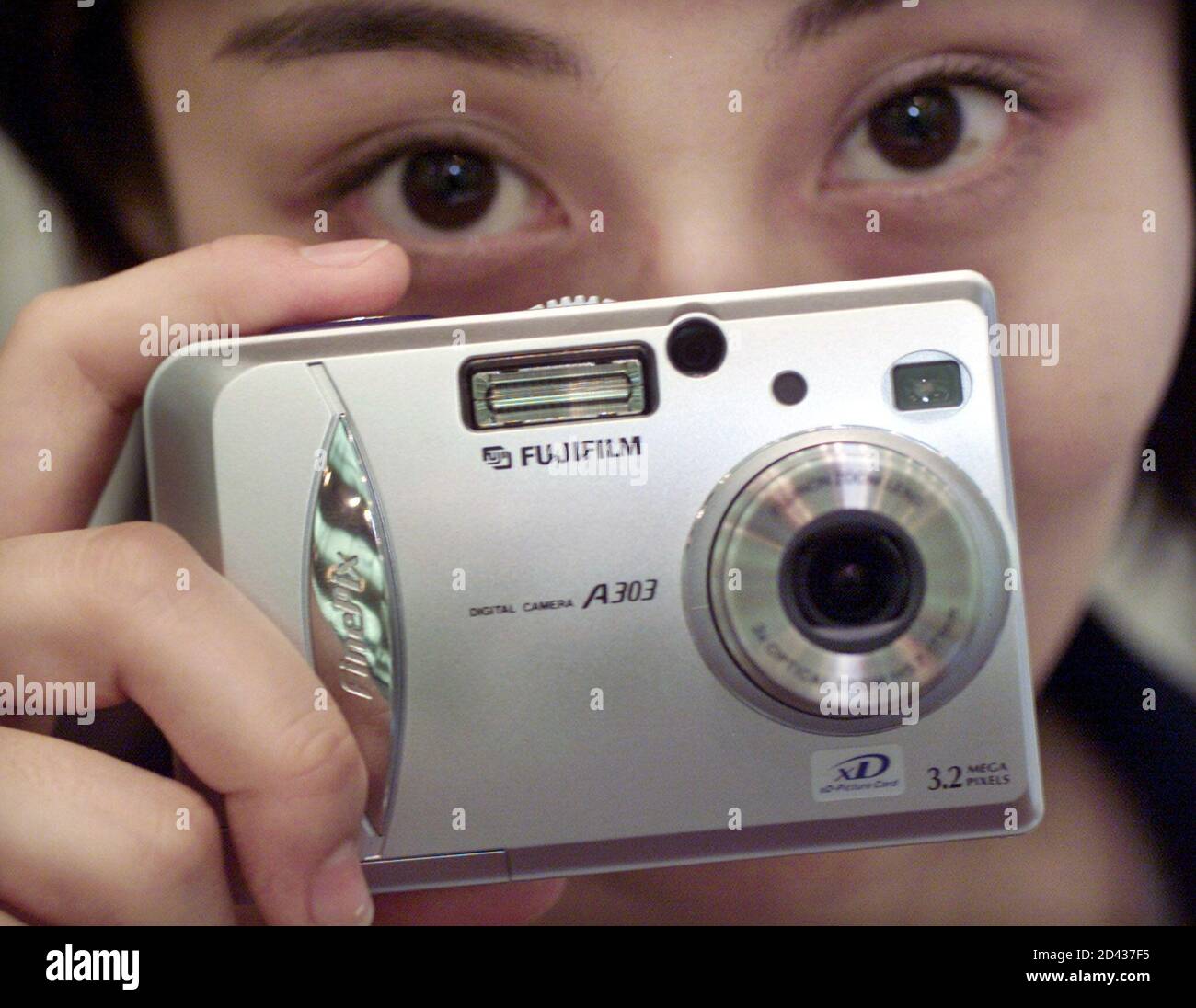 FUJI FILM デジタルカメラ A303 FinePix