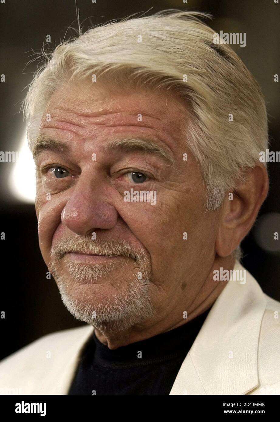 Actor Seymour Cassell arrives at the premiere of his film 'Passionada' in Hollywood, California, August 14, 2003.  The film opens in the U.S. August 15. Stock Photo