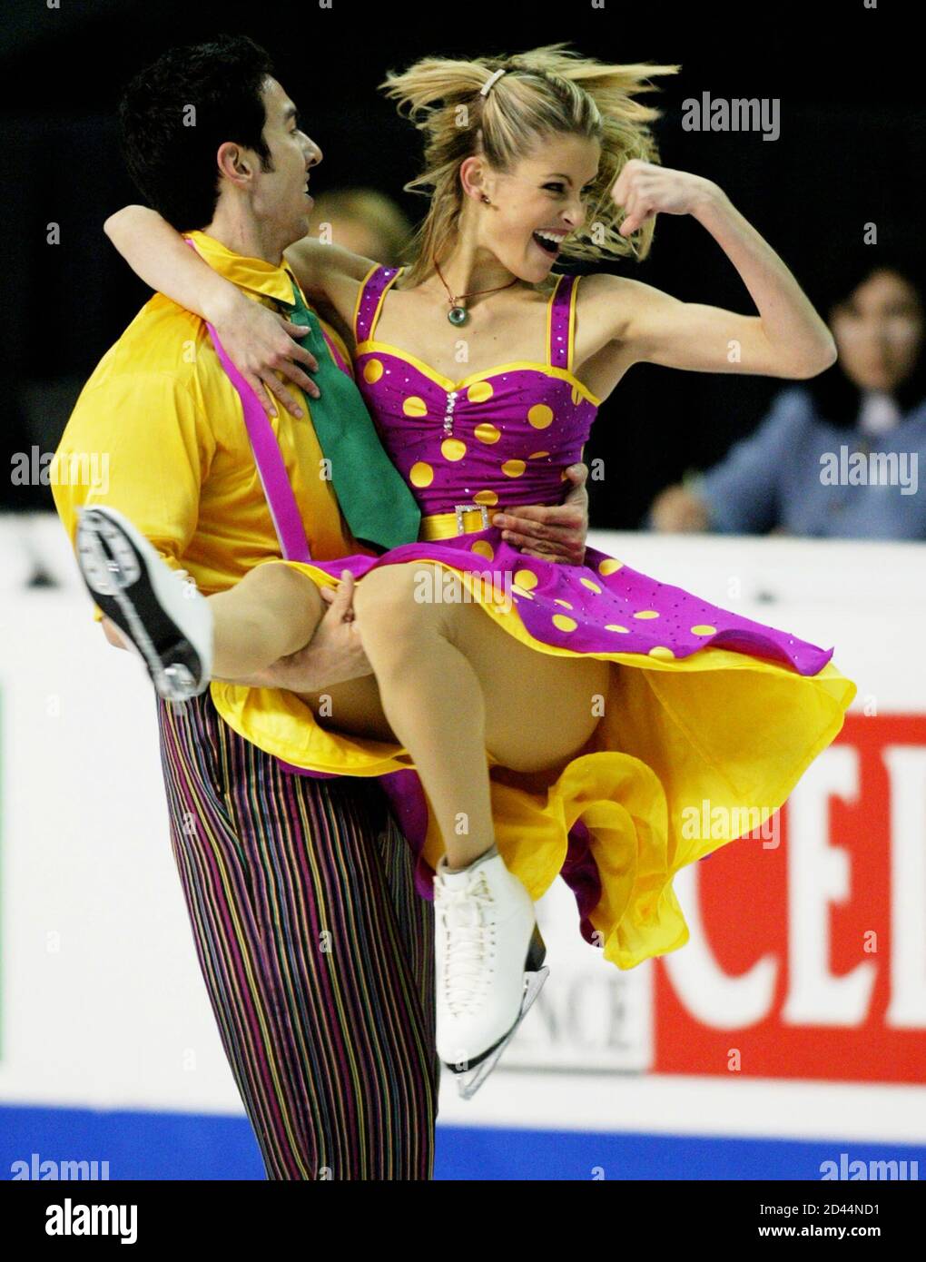 Ice Dance Skaters Tanith Belbin L And Benjamin Agosto Of The United States Perform During The Ice Dance Skaters Tanith Belbin L And Benjamin Agosto Of The United States Perform During The